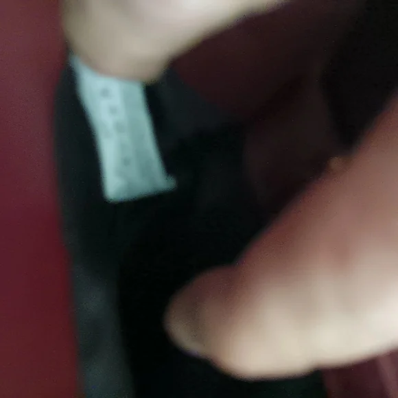 Leather Quilted Monogram Small  NEW BURGAndy Firm Last Offer As Is - Picture 5 of 8